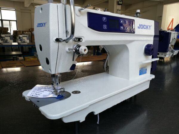 LOCKSTICH INDUSTRIAL SEWING MACHINE - Image 4
